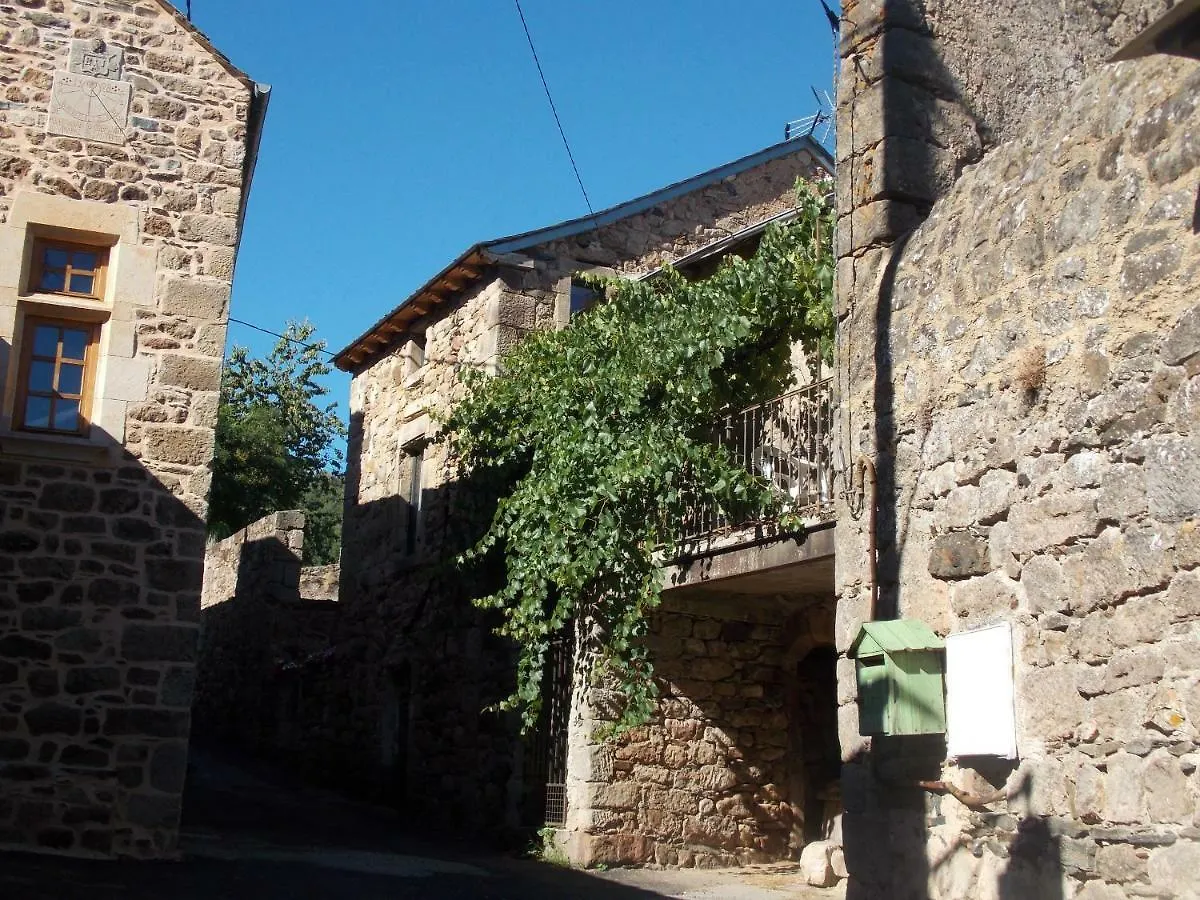 Le Cintrium Bed & Breakfast Viala-du-Tarn France